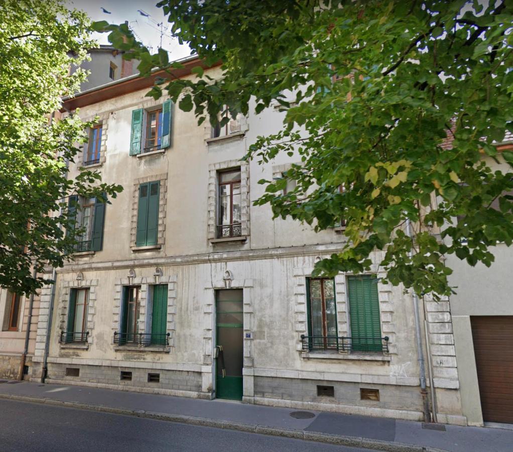 Studio Sous Les Toits Annecy Centre-Ville Exterior photo